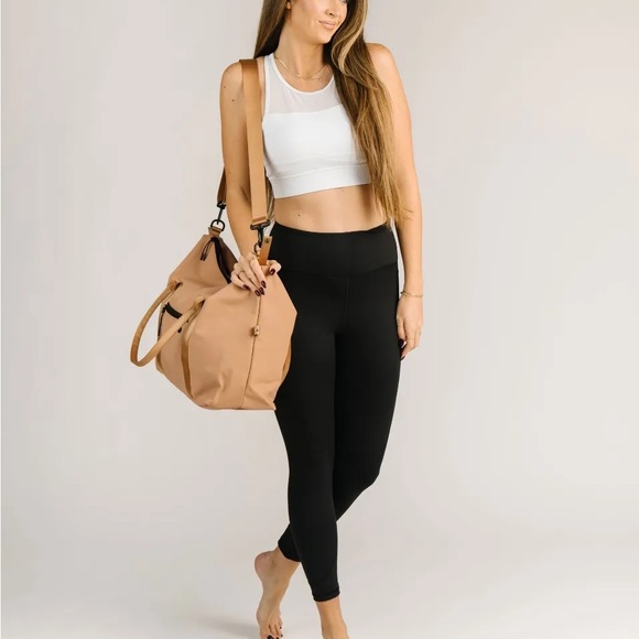 Zyia Camel Weekend Duffel - Picture 2 of 4